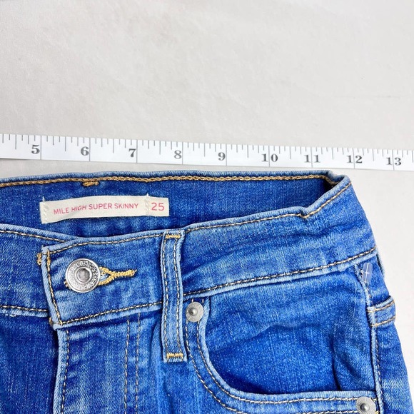 Levi's Women's Mile High Super Skinny Jeans Distressed Size 25 - Picture 7 of 9